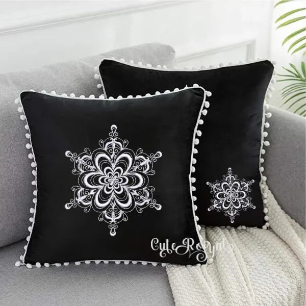 Flocon de Neige Blanc Élégant sur coussin noir #5A (5 Tailles) - Motif Broderie Machine