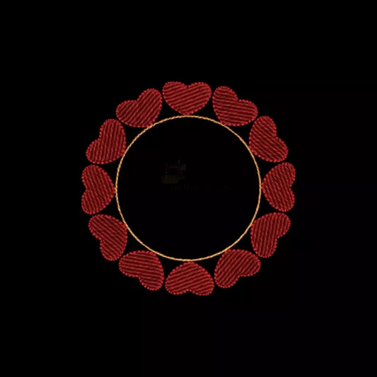 Rendu du motif de broderie couronne de cœurs rouges sur fond foncé.
